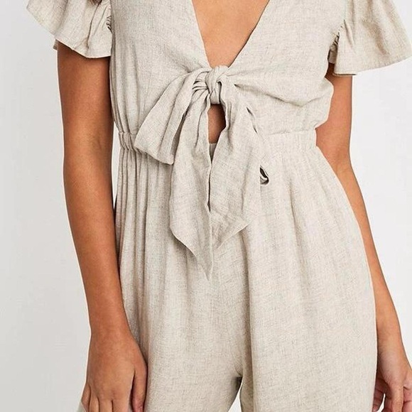 MPC Revolve Tie Front Linen Jumpsuit. Size Medium. - Picture 2 of 6